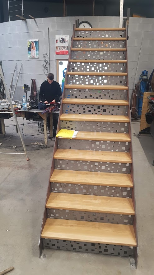 escalier bois métal contremarche