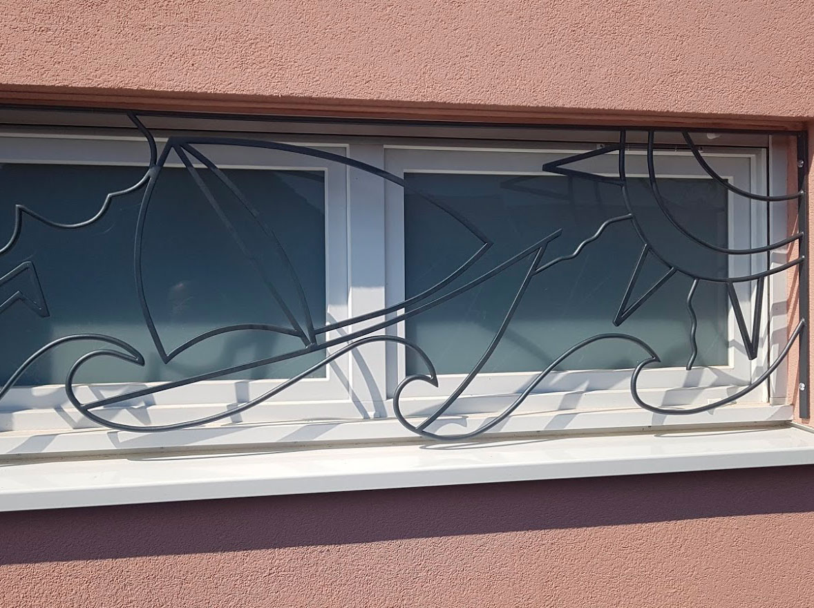grille défense fenêtre décor original