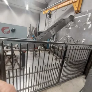 fabrication d'un portail métallique en atelier pour Héricourt