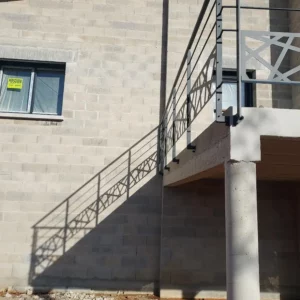 garde-corps extérieur sur escalier avec tôle laser PMA Exincourt